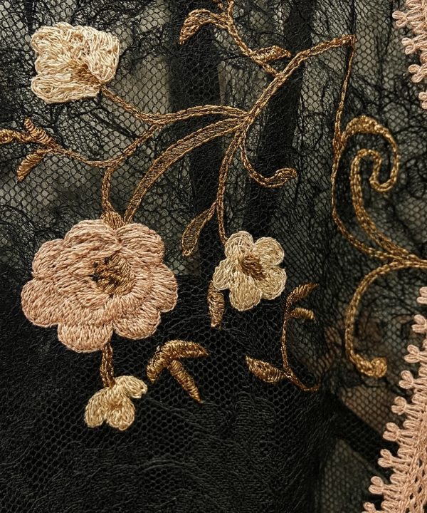 hampton court la perla